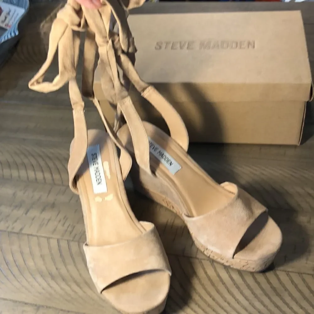 Steve Madden Cork Platform Tieups for summer and vacation Comfy & Sturdy In Box